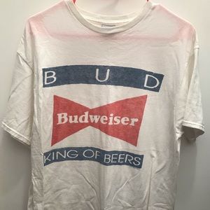 urban outfitters junkfood tee
